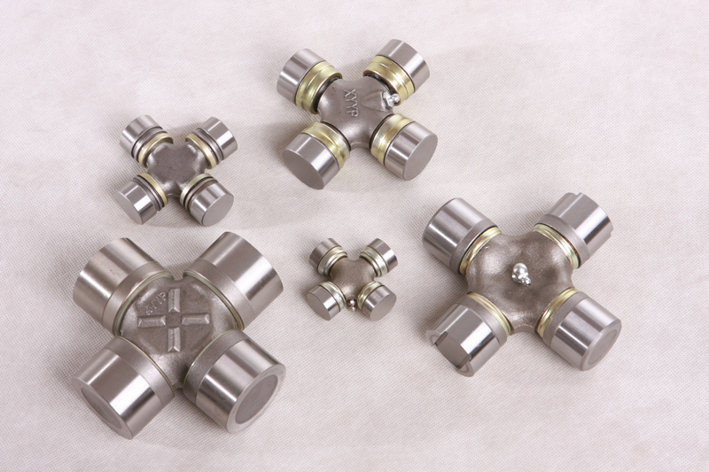 萬向(xiang)節十字軸-WY2533LS（804705K2）-φ39×118-鷹(ying)牌軸承